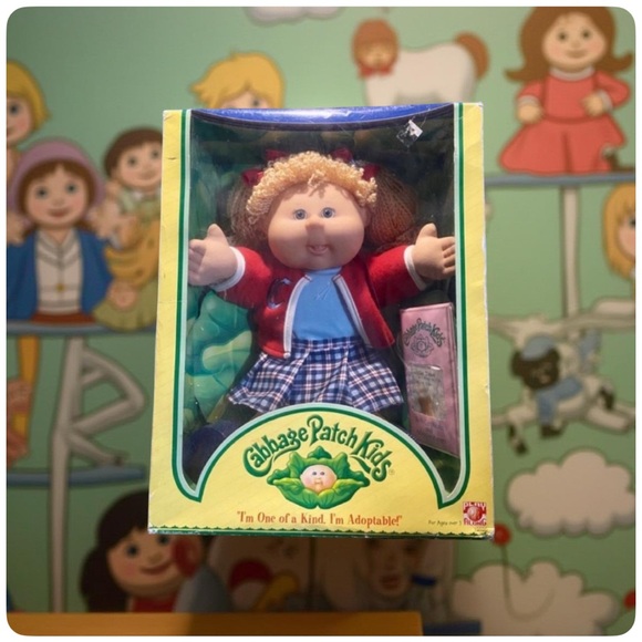 Cabbage Patch Doll Vintage 2004 NIB Beautiful blond hair and freckles NWT - Picture 5 of 16